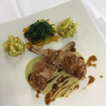 & Restaurant Forni Hotell