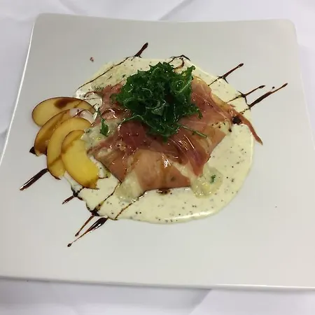 & Restaurant Forni Hotell
