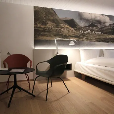& Restaurant Forni Hotell 3*