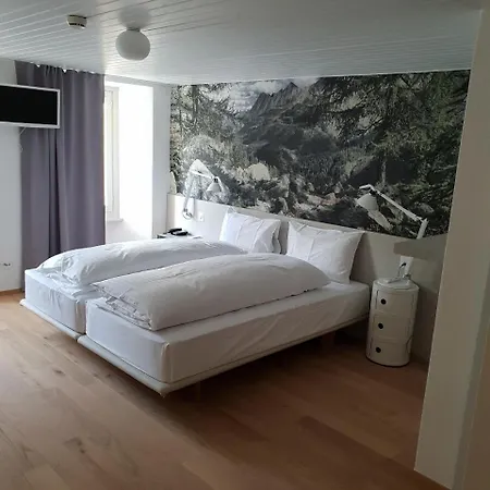 & Restaurant Forni Hotell 3*