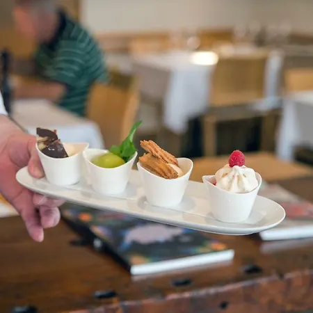 & Restaurant Forni 3* Airolo